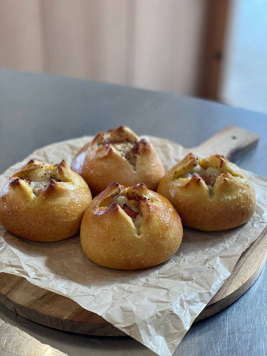 ～新商品紹介～　塩バタージャーマンポテト、ハニーメープルトースト